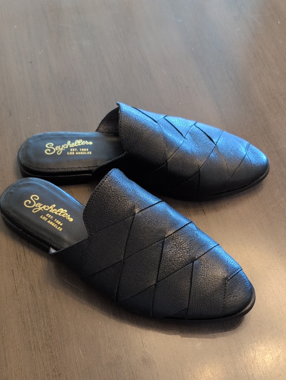Seychelles Black Leather Survival Mules Slip-On Shoes Size 7.5 Woven NWOT